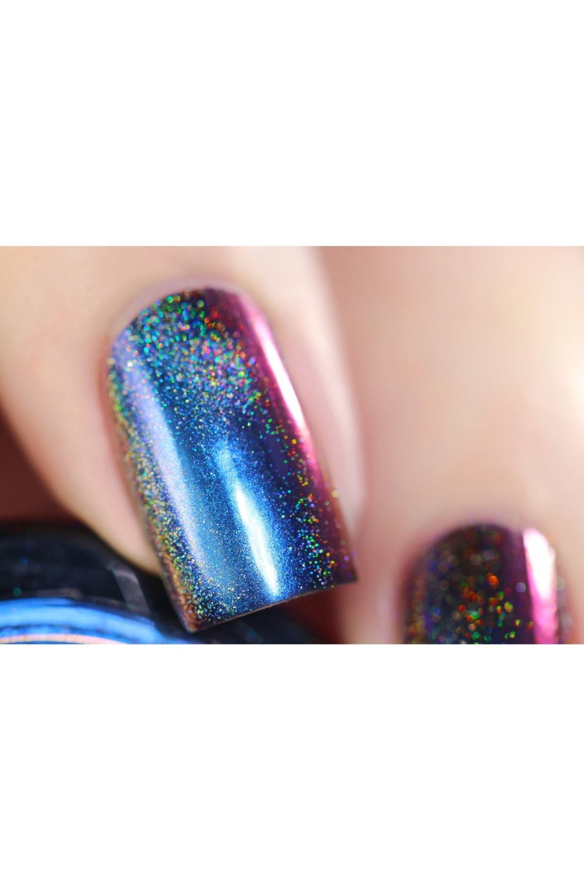 Chameleon Holographic Nail Powder: Royalty Suits Me - Cordoza Nail Supply